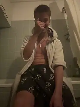 Toyjungee live XXX chat