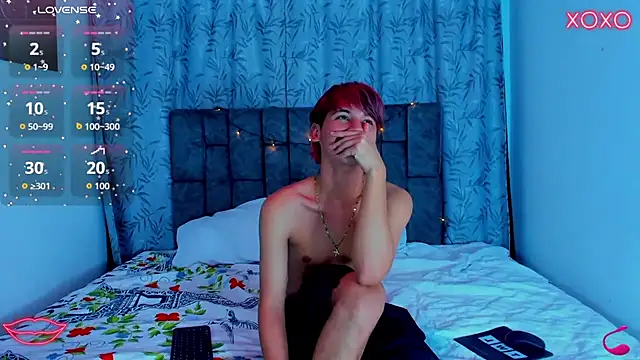 צ'אט XXX בשידור חי של IhanKing