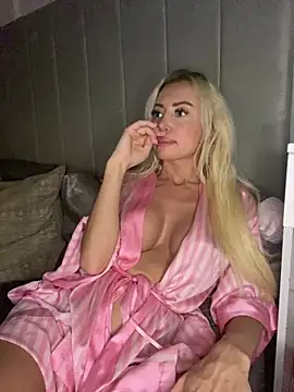 MaeBlonde Live XXX-Chat