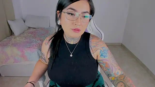 Živý XXX chat heeyy_kitty