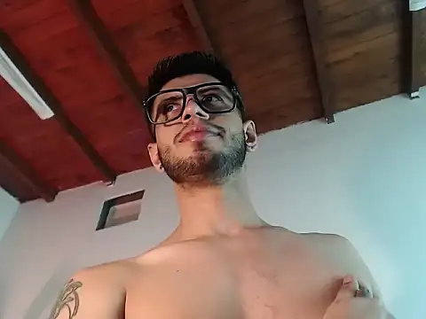 Colby_smit_ Live XXX-chat