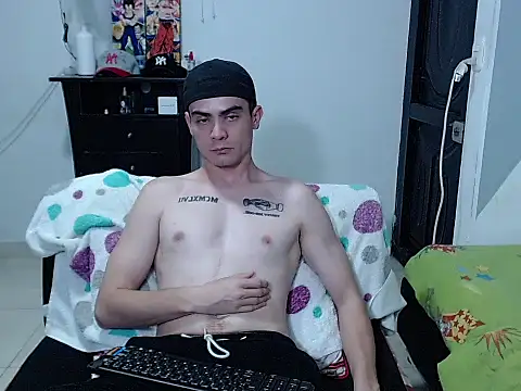 Zac_Efront Adlı Modelin Canlı XXX Sohbeti