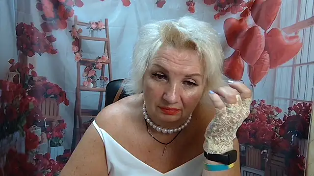 RenataDaster Adlı Modelin Canlı XXX Sohbeti