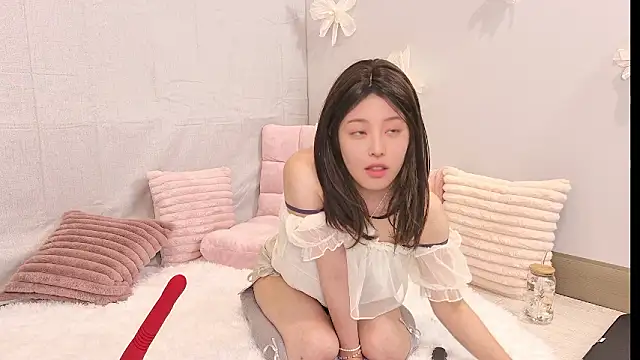 sakura-ch- Chat XXX in diretta