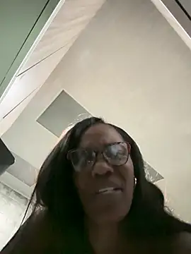 Bustykeyla Show in webcam