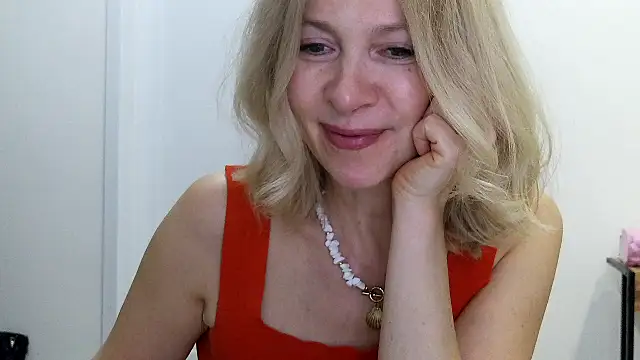 XXX chat uživo modela Vireliabo