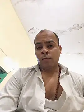 Vickyrajput009 XXX чат на живо