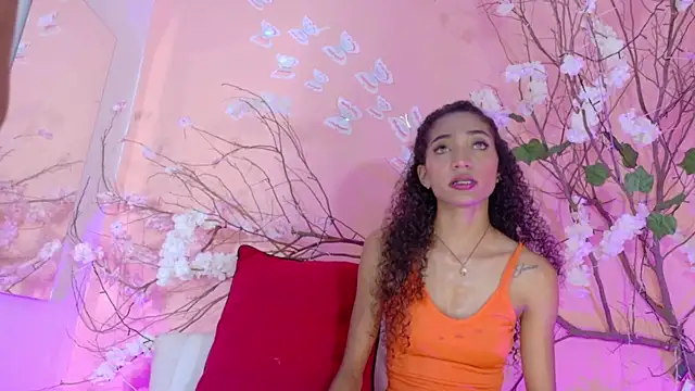 Charlotte_Love10's Live XXX Chat