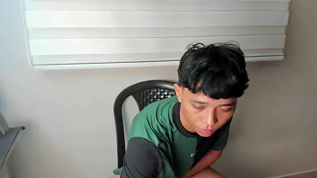 دردشة Little_Twink19x  الجنسية المباشرة