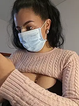 Онлайн чат XXX Luianna