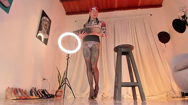 ArchieCollins Live XXX-chat