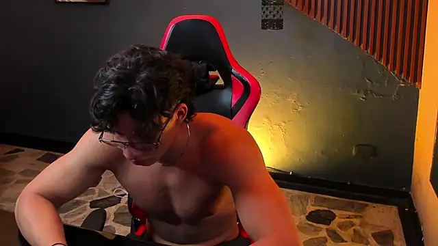 Chat XXX en directo de Axxel_Muscle