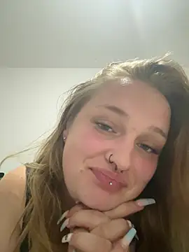 Laylaa_RoseのライブXXXチャット