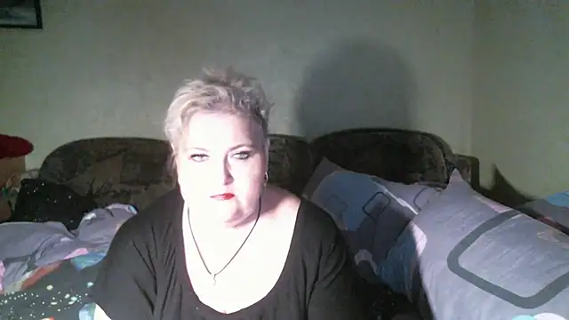 Lana555's Live XXX Chat