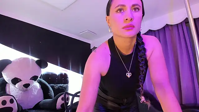 Coral_Gibson Adlı Modelin Canlı XXX Sohbeti