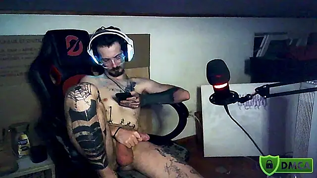 atreus69big Adlı Modelin Web Kamerası Şovu