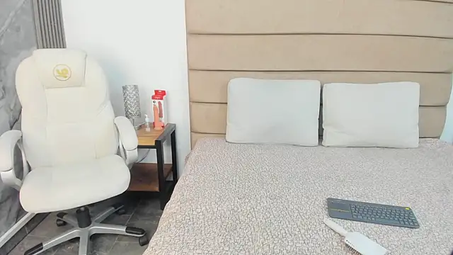 laurenn_moore 在線直播表演