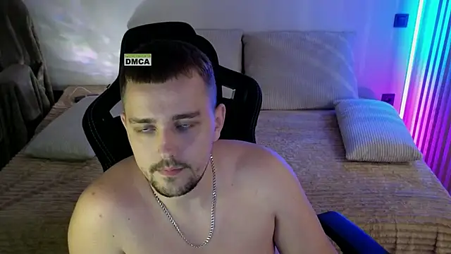 Chat +18 de Larstar01 ao vivo