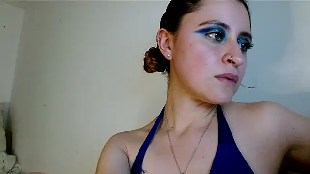 Juls_winter_ XXX чат на живо