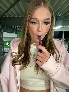 Hannah-2007 Live XXX Chat
