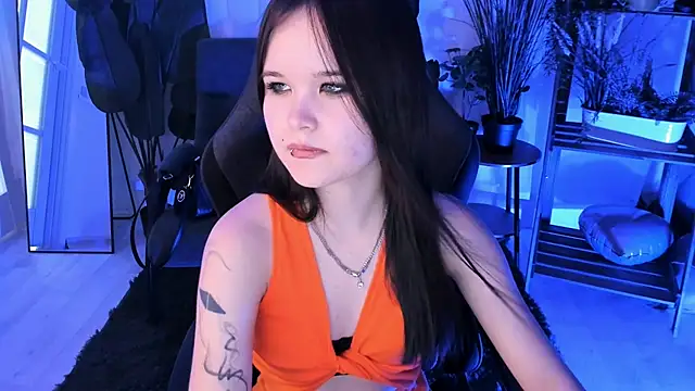 Elainebeness' Live XXX Chat