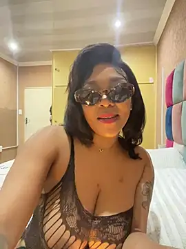 XXX chat uživo modela sexyTHANDO