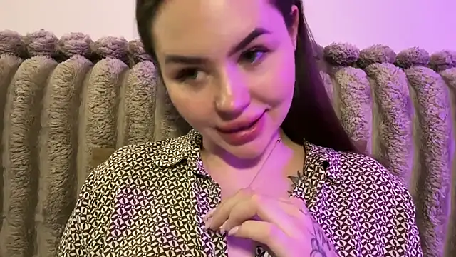 AlmaryKim Chat XXX live