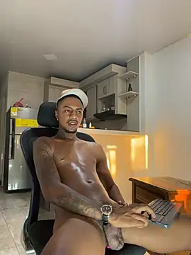 YeremiBrowm XXX чат на живо