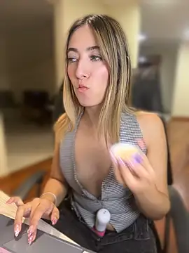 Živý XXX chat kloe__t18