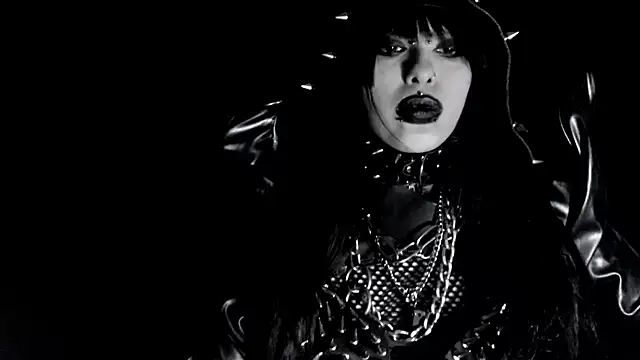 XXIOUX's Live XXX Chat