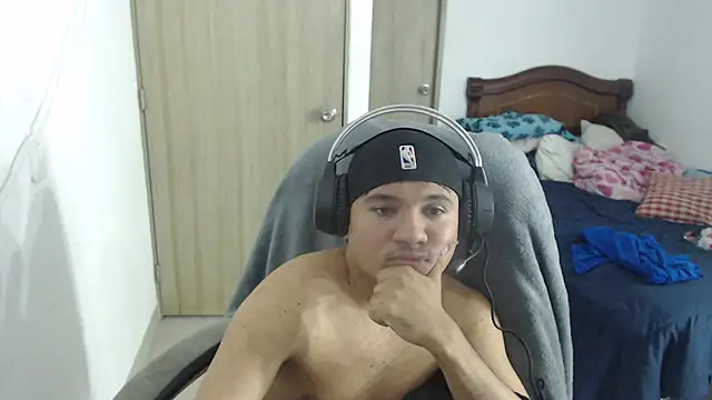 ThiagoHoyos Webcamshow