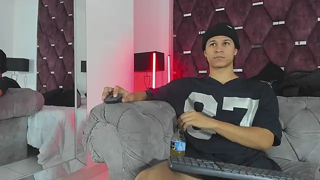 TonyBenedetti Pertunjukan Webcam