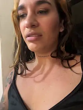 Sweet_vicky_hot Adlı Modelin Web Kamerası Şovu