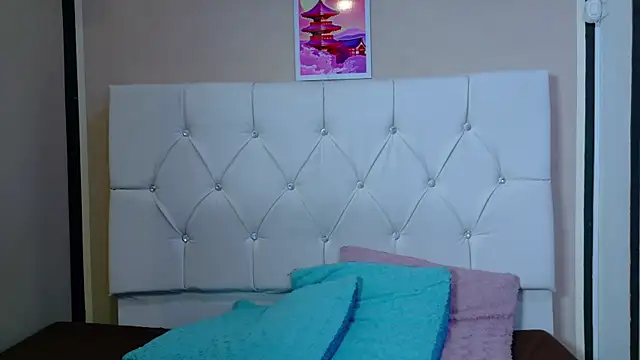 Rachel_new20 Adlı Modelin Canlı XXX Sohbeti