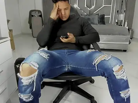 master_leather 现场XXX聊天