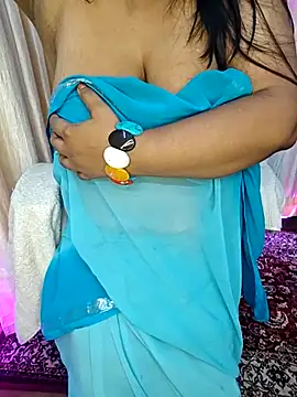 Curvy_Pooja 即時 XXX 聊天