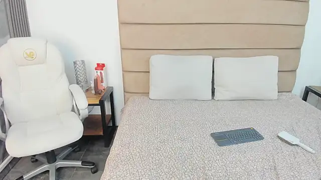 laurenn_moore Show Webcam