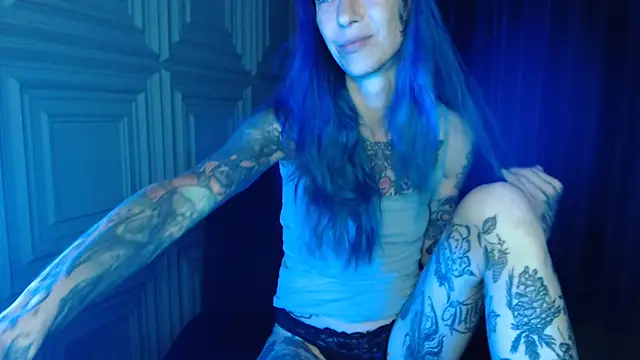 RavenryderUK's Live Chat Room
