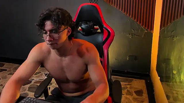 Axxel_Muscle Chat XXX live