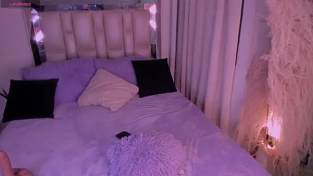 Živý XXX chat Sussy_Bell01