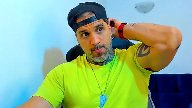 JoshRigby live XXX chat