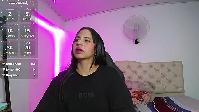 Chat XXX ao vivo de nicol_ross19