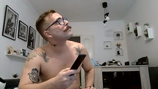 yanick931 Live XXX-Chat