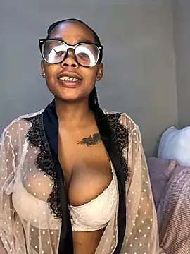Nicole-Liam- Live XXX-Chat