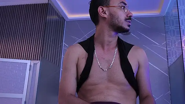 thomas_montiel live XXX chat