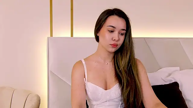 MiaMarlow Chat XXX in diretta