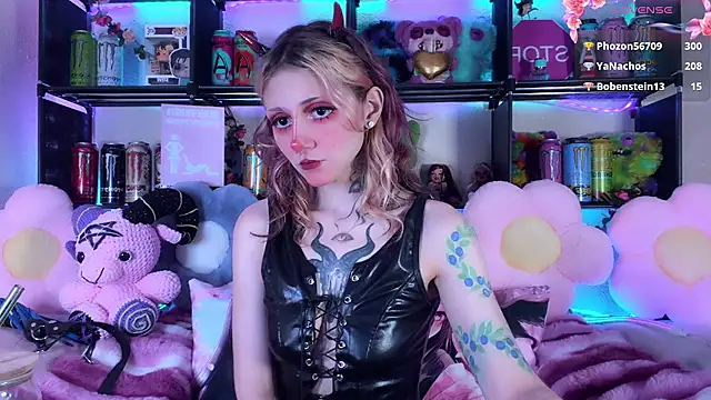 _Devill_Baby – Naživo XXX chat
