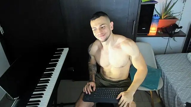 logan_smith live XXX chat