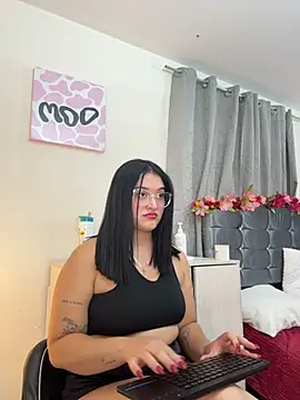Chat XXX en directo de Isabella_Roses_