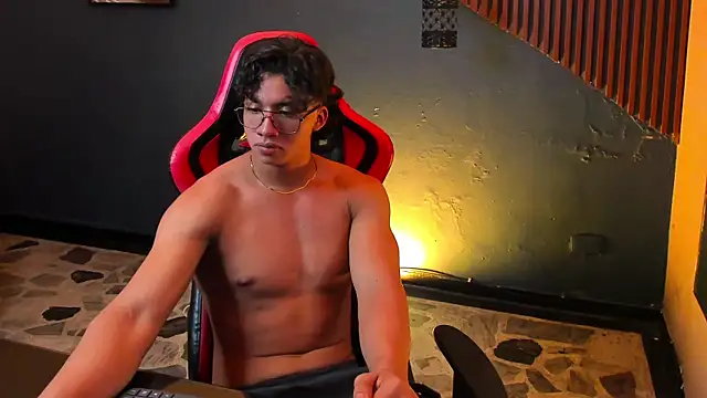 Axxel_Muscle XXX чат на живо
